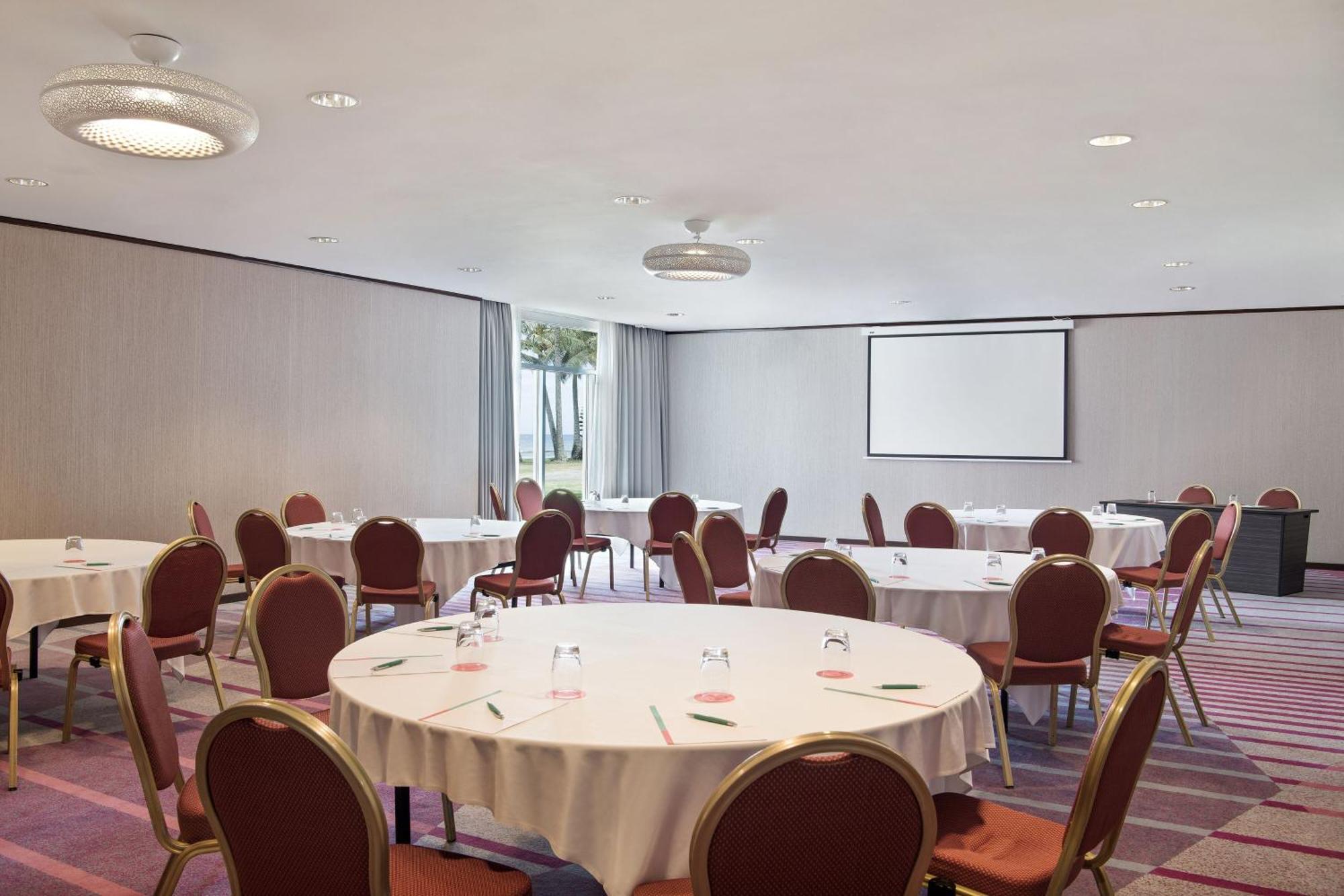 Le Meridien Noumea Resort & Spa Bagian luar foto